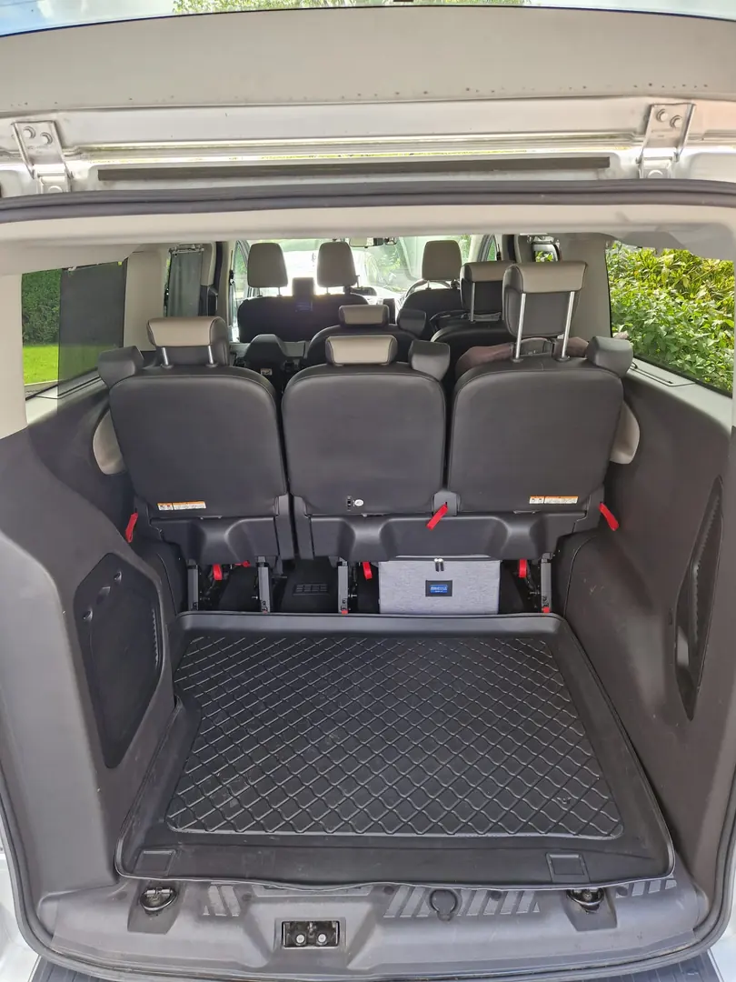 A look at the luggage space