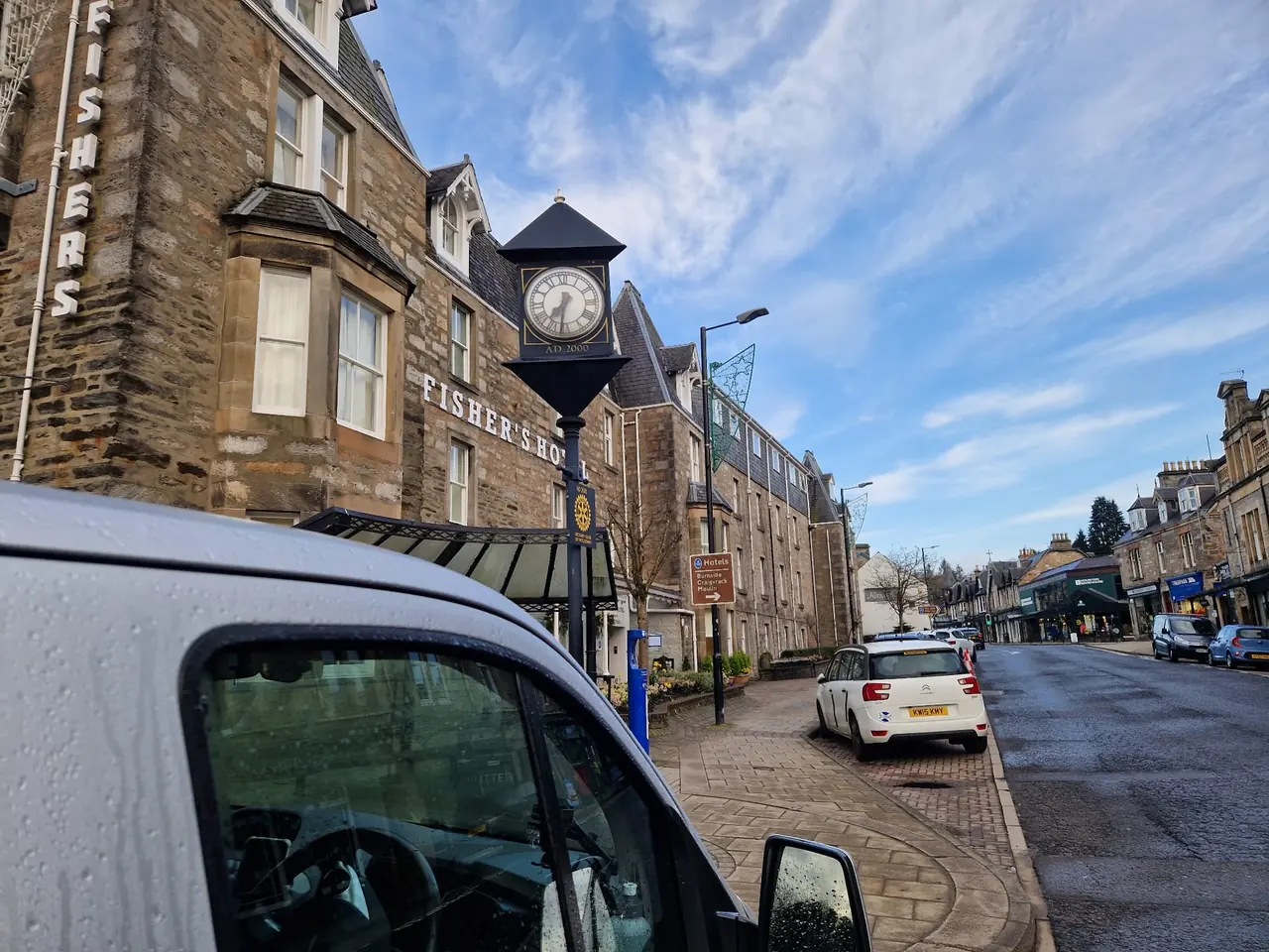 B-Direct minibus outside Fisher’s Hotel in Pitlochry