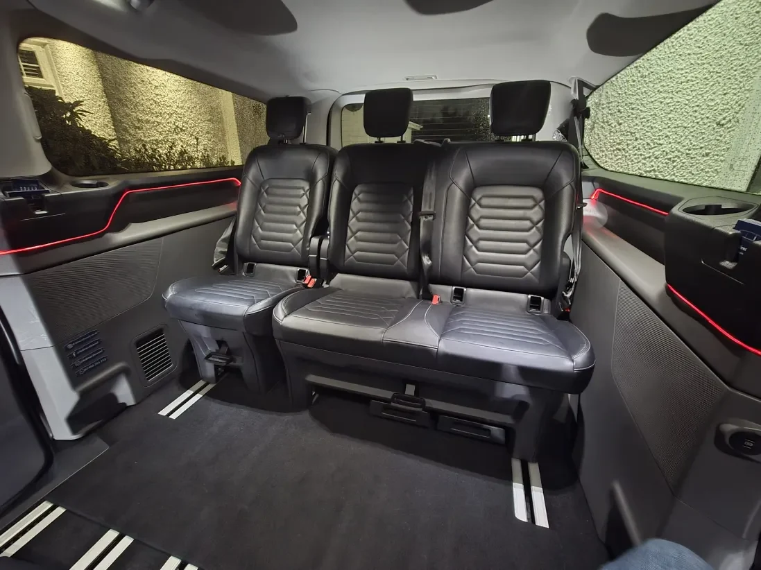 Comfortable passenger interior